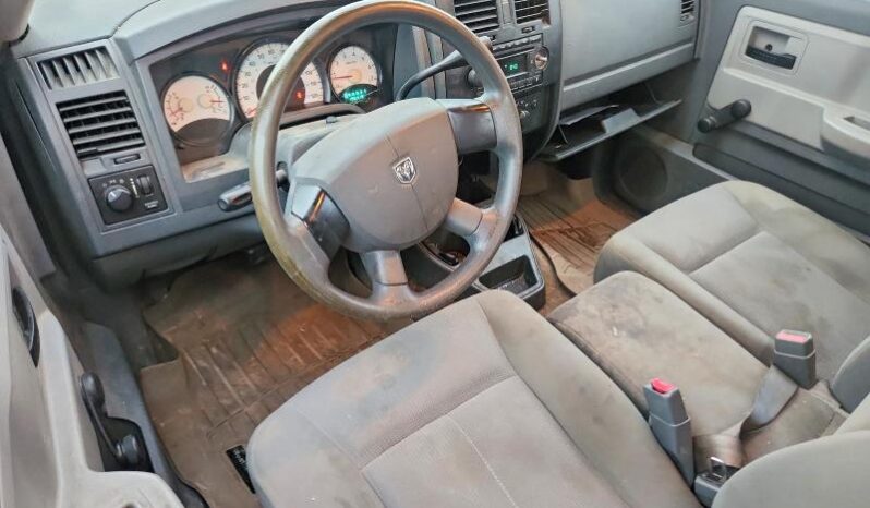
								2006 Dodge Dakota full									