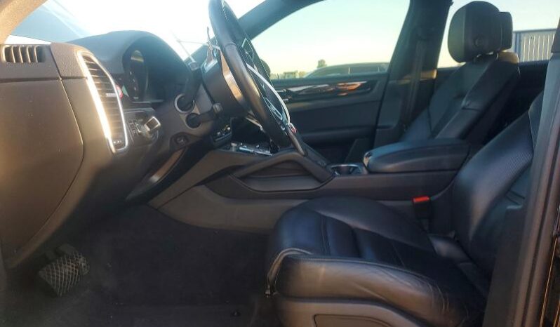 
								2020 Porsche Cayenne full									