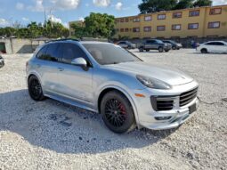 
										2017 Porsche Cayenne full									