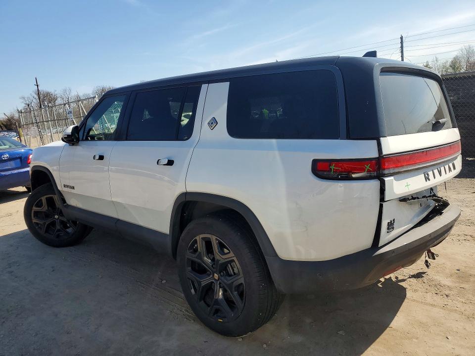2024 Rivian R1s