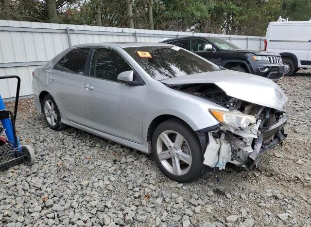
								2013 Toyota Camry l full									