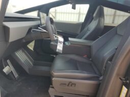 
										2024 Tesla Cybertruck full									
