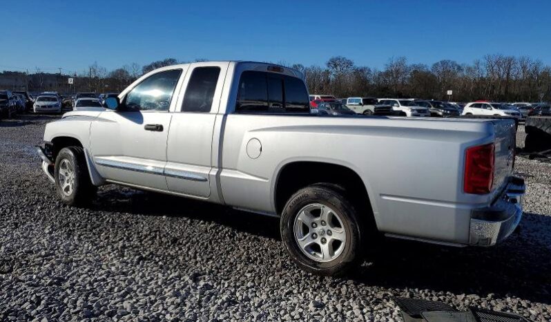 
								2005 Dodge Dakota full									