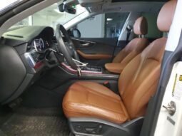 
										2019 Audi Q8 full									