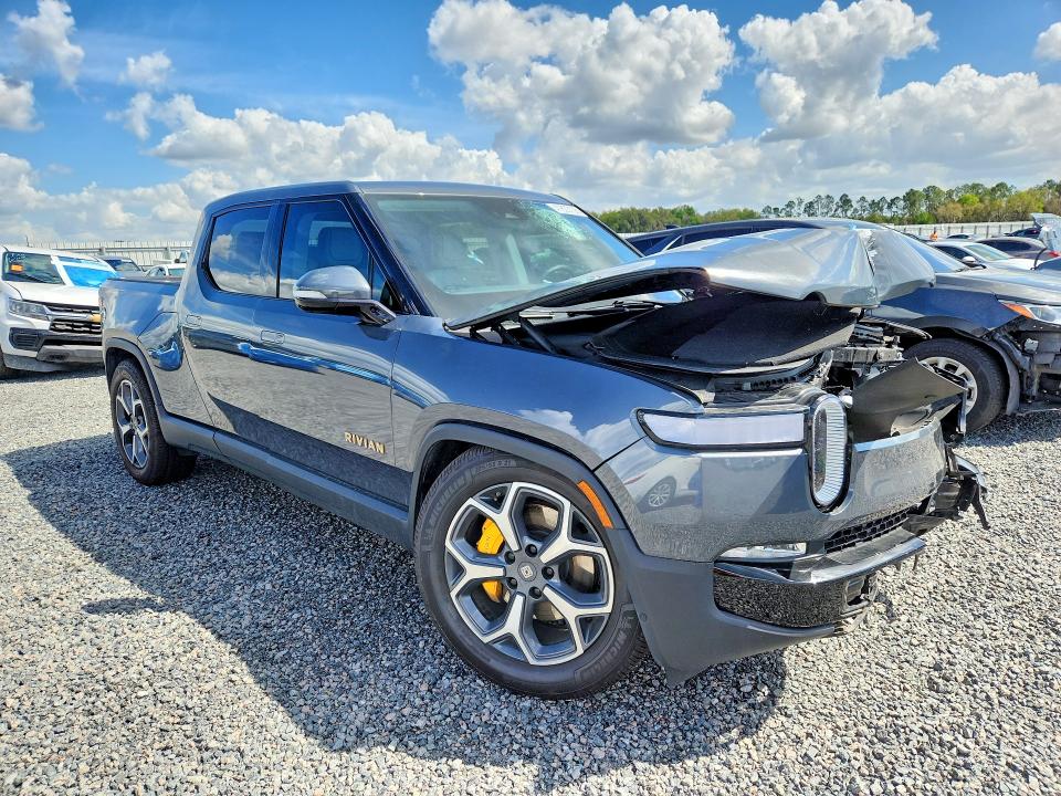 2022 Rivian R1t