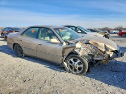 
										2001 Lexus Es 300 full									