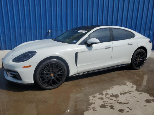 2018 Porsche Panamera