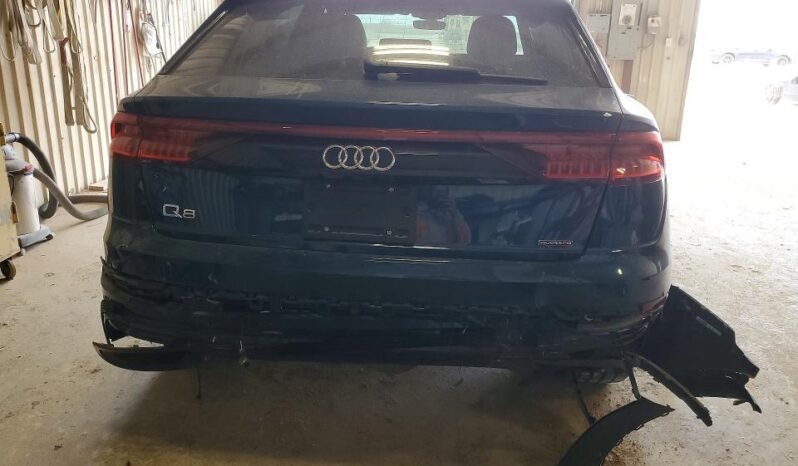 
								2022 Audi Q8 full									