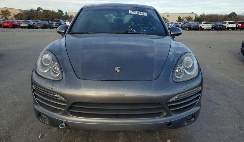 
								2013 Porsche Cayenne full									