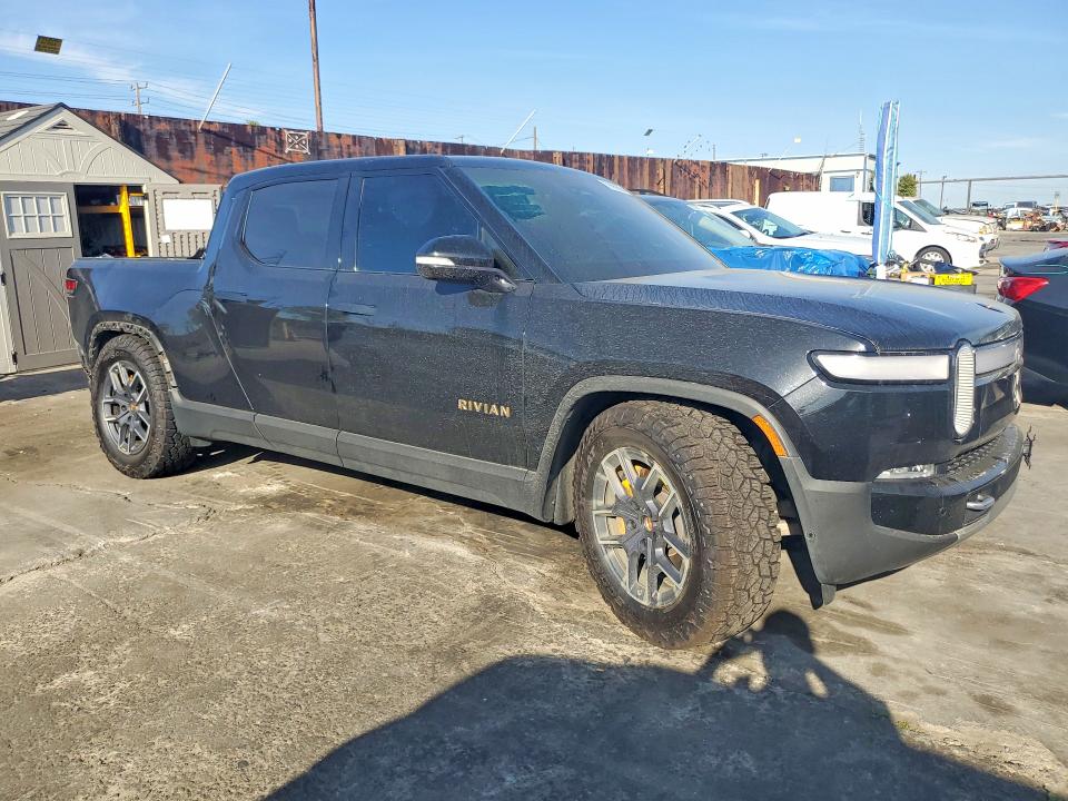 2022 Rivian R1t