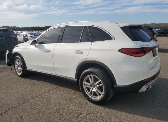 
								2025 Mercedes-benz Glc 300 4m full									