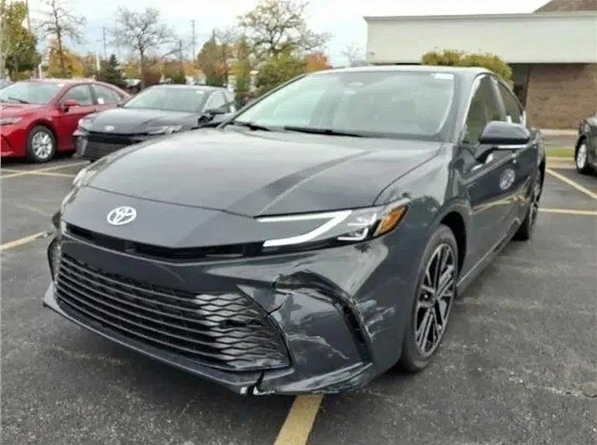TOYOTA CAMRY Hybrid