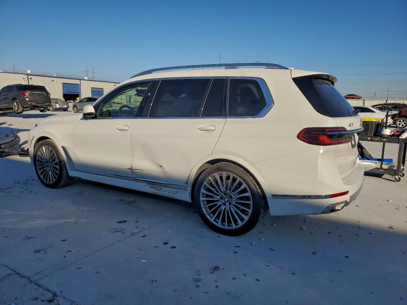 2026 BMW X7