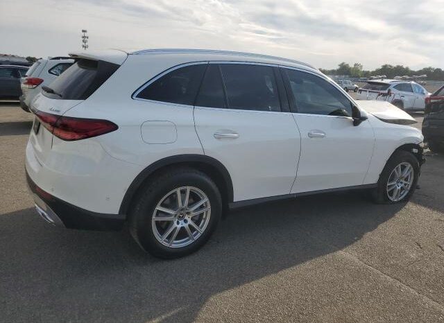 
								2025 Mercedes-benz Glc 300 4m full									