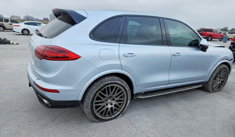 
								2017 Porsche Cayenne full									