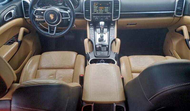 
								2016 Porsche Cayenne full									