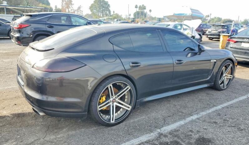 
								2011 Porsche Panamera full									