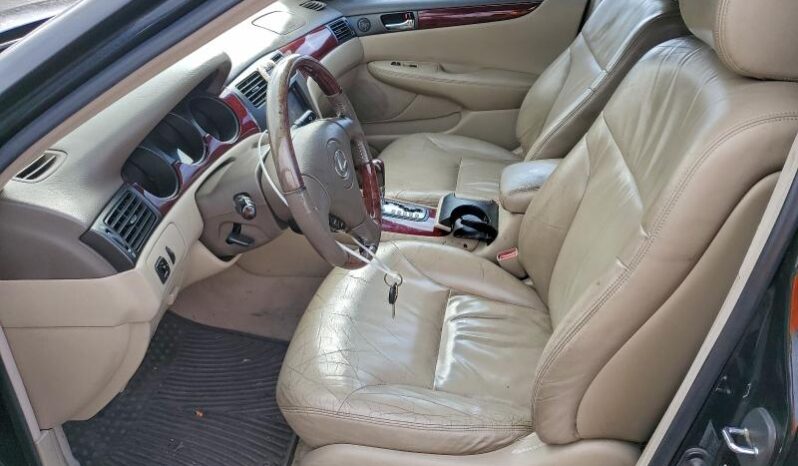 
								2002 Lexus Es 300 full									