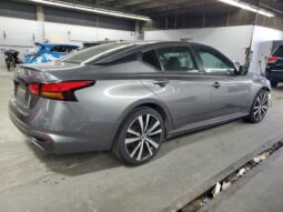 
										2020 Nissan Altima sr full									