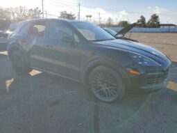 
										2021 Porsche Cayenne full									