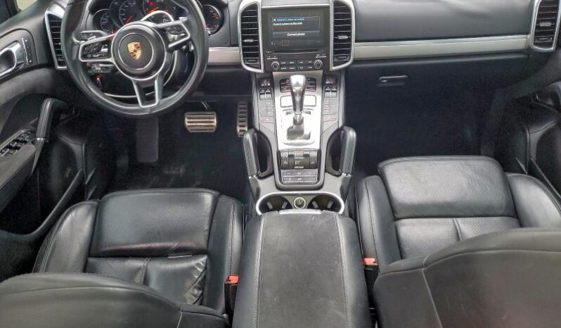 
								2017 Porsche Cayenne full									