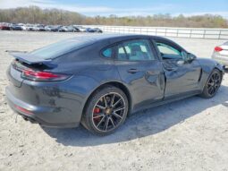 
										2018 Porsche Panamera full									