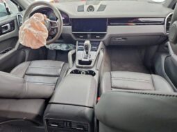 
										2021 Porsche Cayenne full									