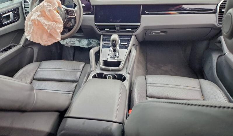 
								2021 Porsche Cayenne full									