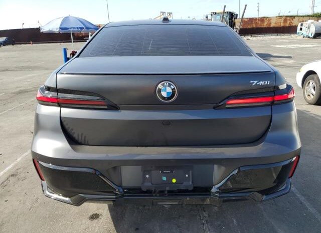 
								2025 BMW 7 series full									