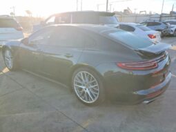 
										2017 Porsche Panamera full									