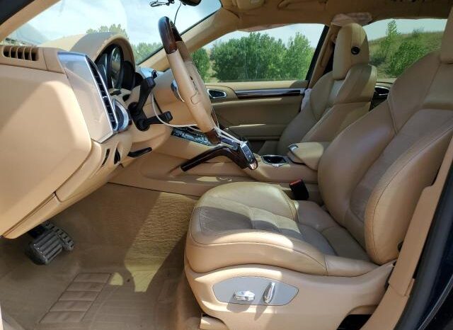 
								2013 Porsche Cayenne full									