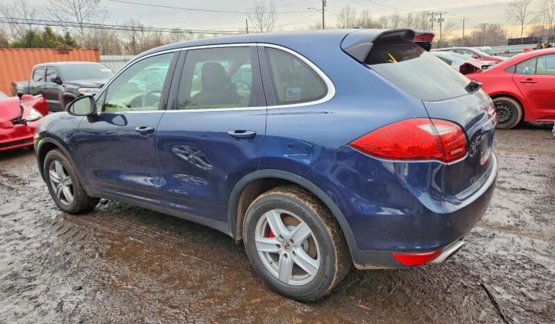 
								2013 Porsche Cayenne full									
