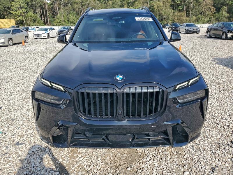 2024 BMW X7