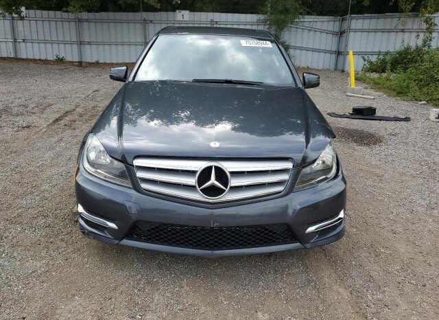
								2013 Mercedes-benz C 300 4mat full									