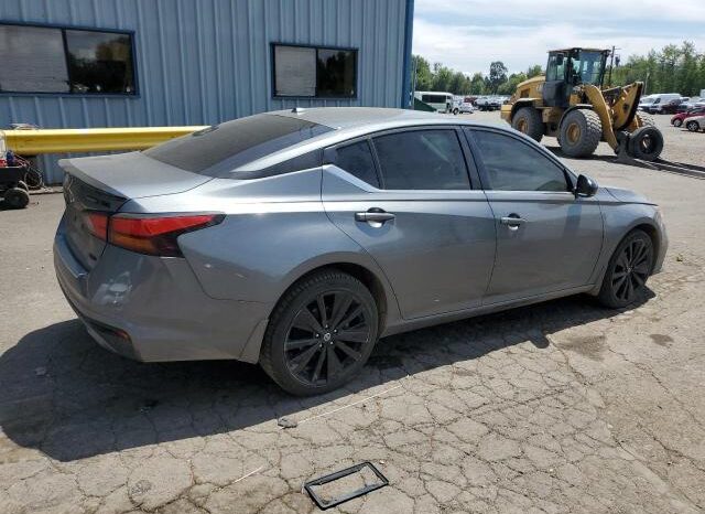 
								2022 Nissan Altima sr full									