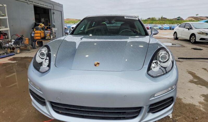 
								2016 Porsche Panamera full									