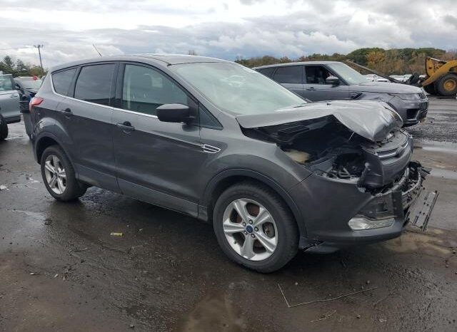 
								2015 Ford Escape se full									