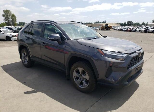
								2022 Toyota Rav4 full									