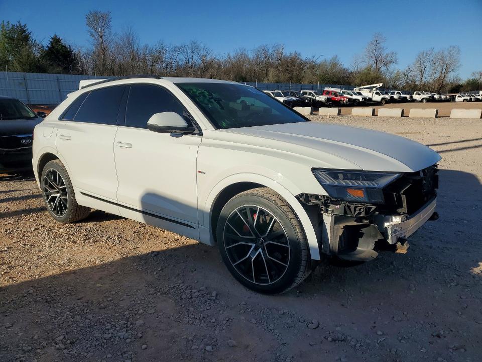 2021 Audi Q8