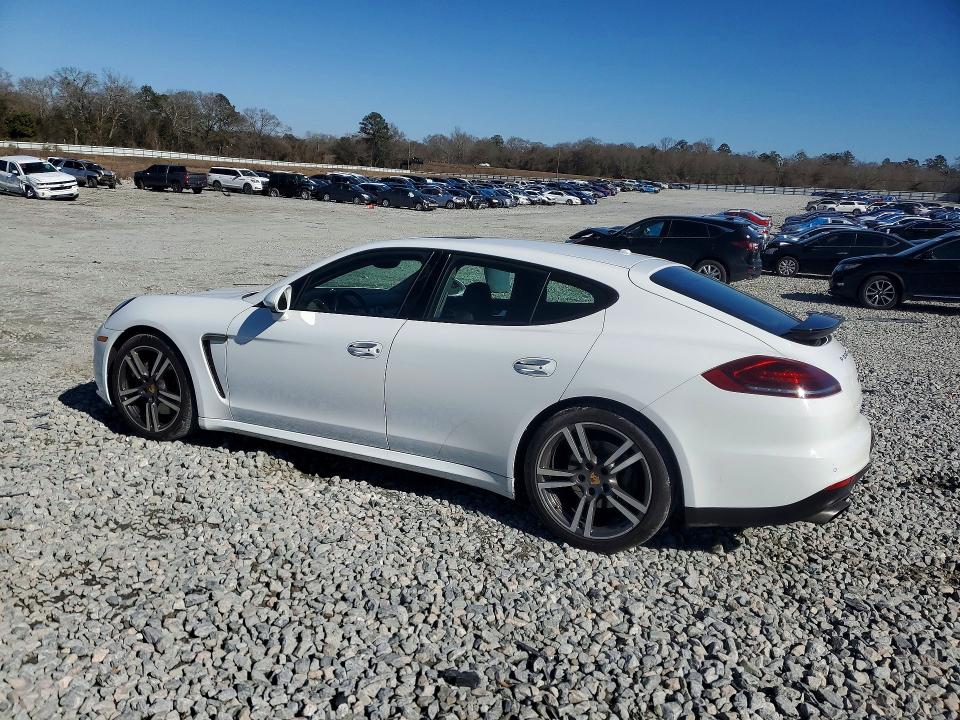 2016 Porsche Panamera
