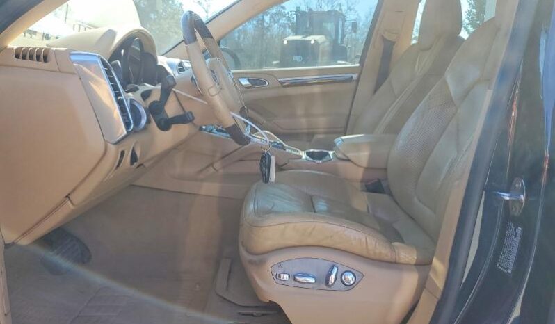 
								2013 Porsche Cayenne full									