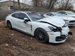 
										2022 Porsche Panamera full									