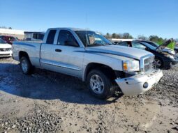 
										2005 Dodge Dakota full									