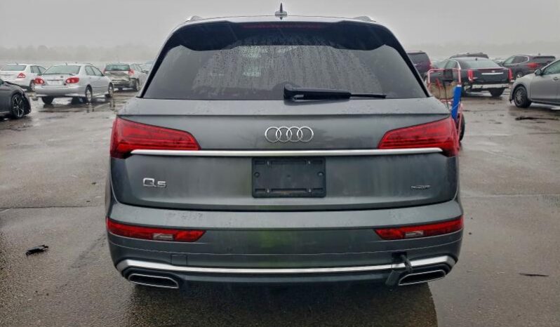 
								2022 Audi Q5 full									