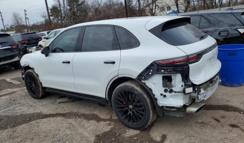 
								2019 Porsche Cayenne full									