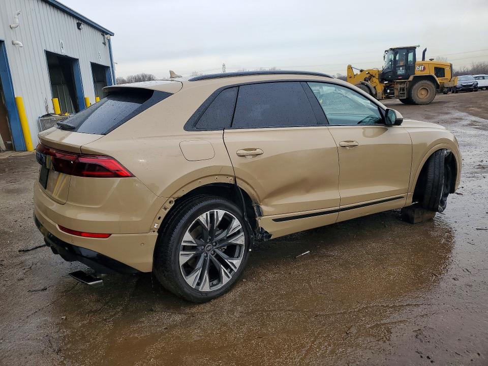 2025 Audi Q8