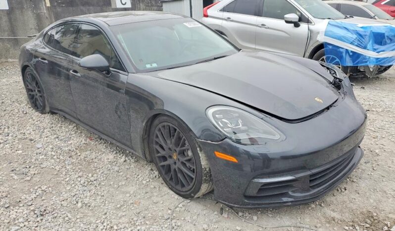 
								2017 Porsche Panamera full									