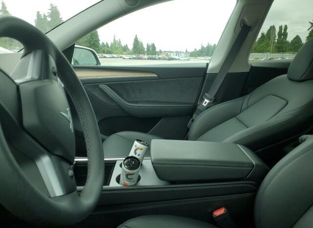 
								2025 Tesla Model y full									