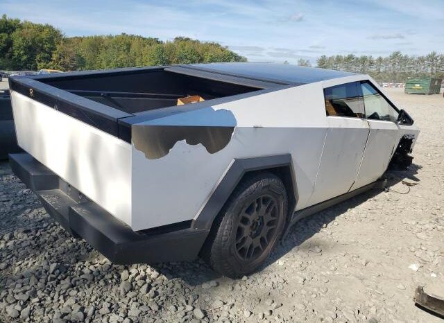 
								2024 Tesla Cybertruck full									