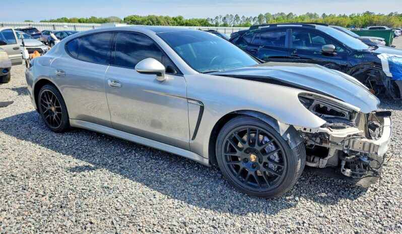 
								2011 Porsche Panamera full									